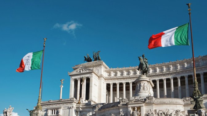 Italy Digital Nomad visa guide: How to live & work remotely in Italy with tips on eligibility, application, and benefits.