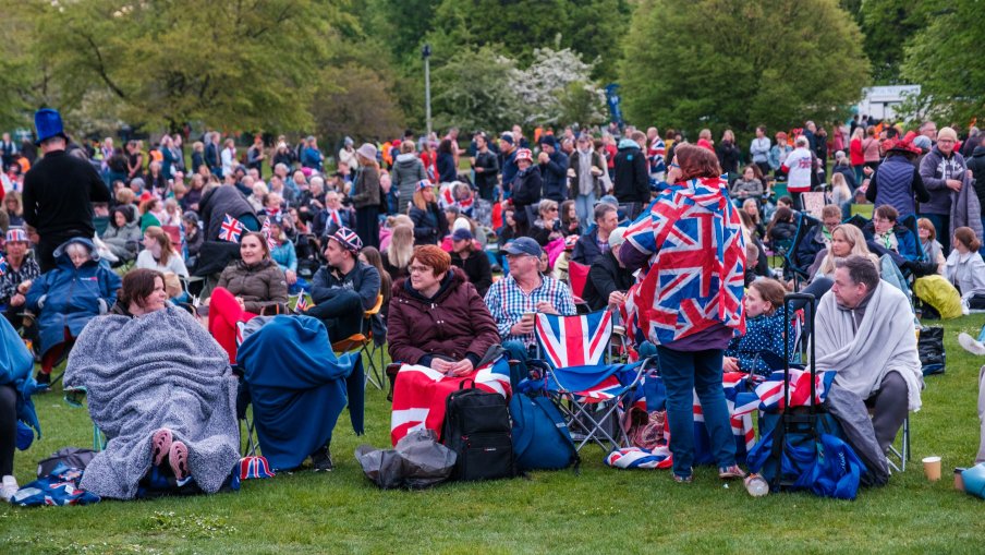 Learn how to meet the UK naturalisation good character requirement for British citizenship and avoid refusal.