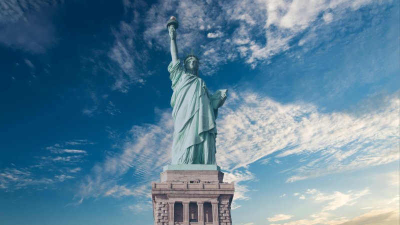 Step-by-step guide to the US visa application process. Learn visa types, DS-160 form, interview tips, and approval timeline.