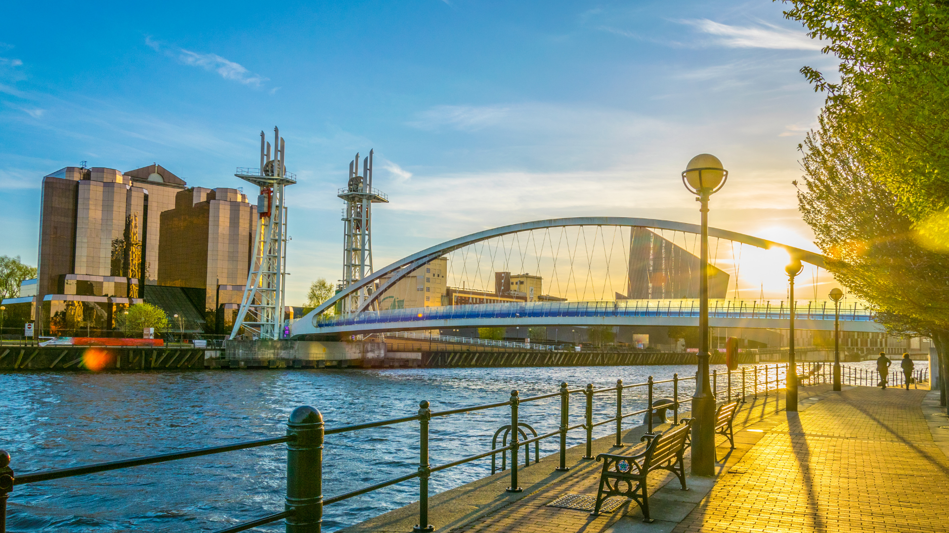 Learn how to apply for UK Visit Visa: types, requirements, how to apply, and important tips for visiting the UK for tourism, business, medical, or transit.